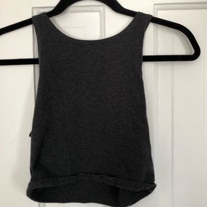 Plain cropped tank top